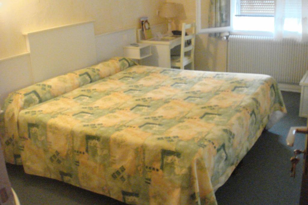 La Poste Hotel Vitry-le-Francois Bagian luar foto