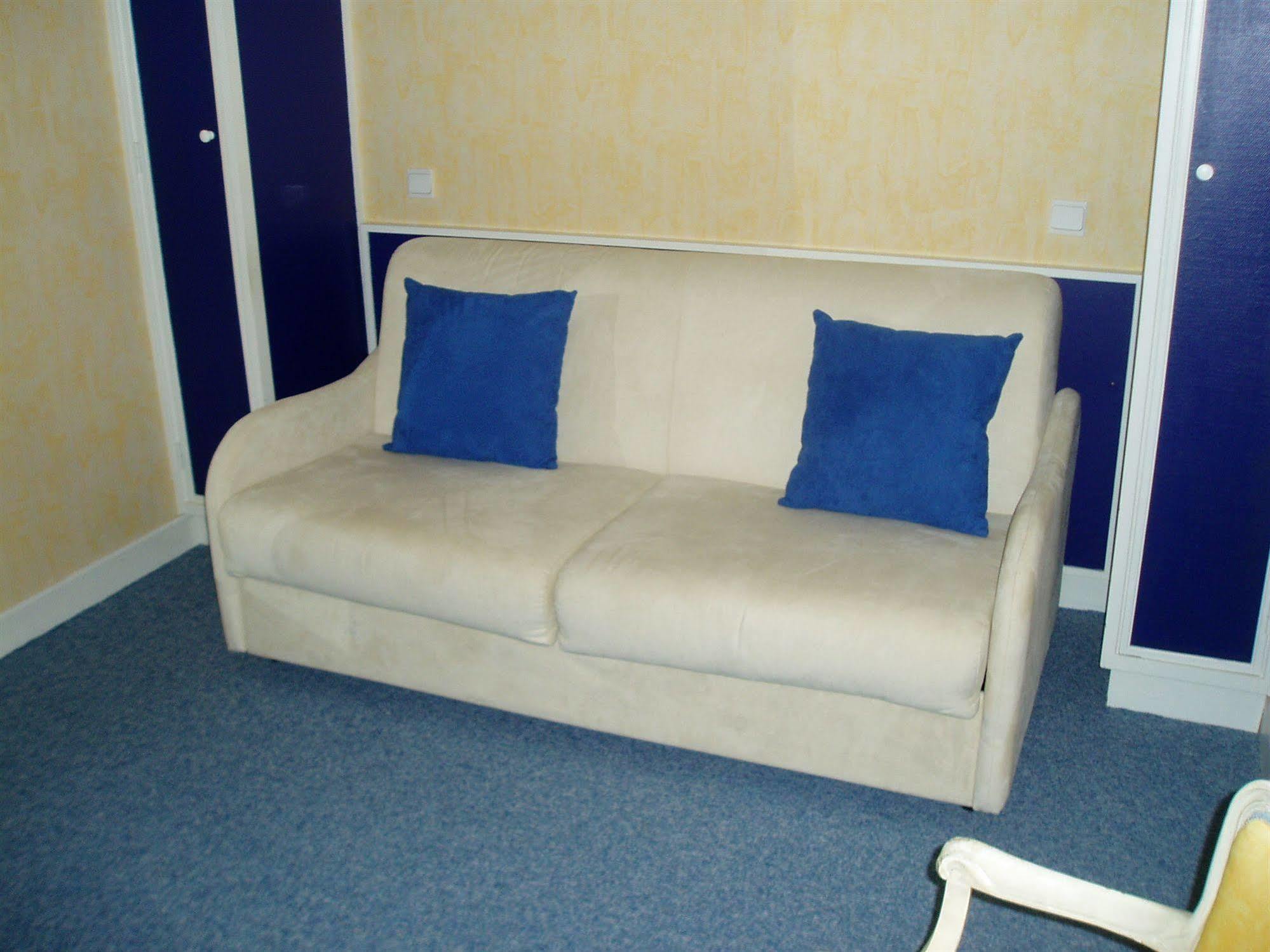 La Poste Hotel Vitry-le-Francois Bagian luar foto